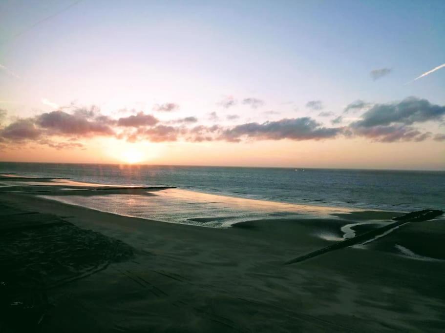 Lovely N° 9 Op Ieder Moment Een Prachtig Zeezicht & Zwembad Middelkerke Zewnętrze zdjęcie