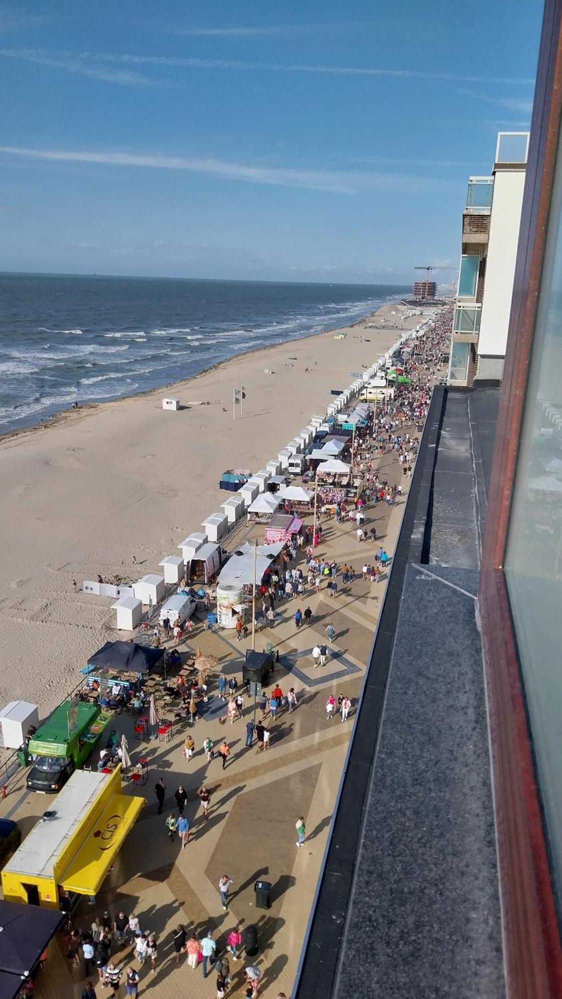 Lovely N° 9 Op Ieder Moment Een Prachtig Zeezicht & Zwembad Middelkerke Zewnętrze zdjęcie